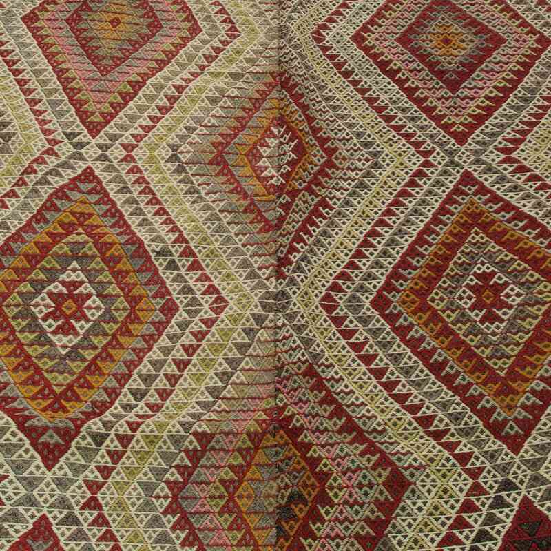 Vintage Konya Jijim Rug - 5' 11" x 10' 2" (71" x 122") - K0008919