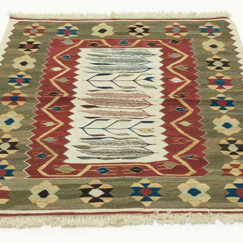 Çok Renkli Yeni Kök Boya El Dokuma Kilim - K0028393