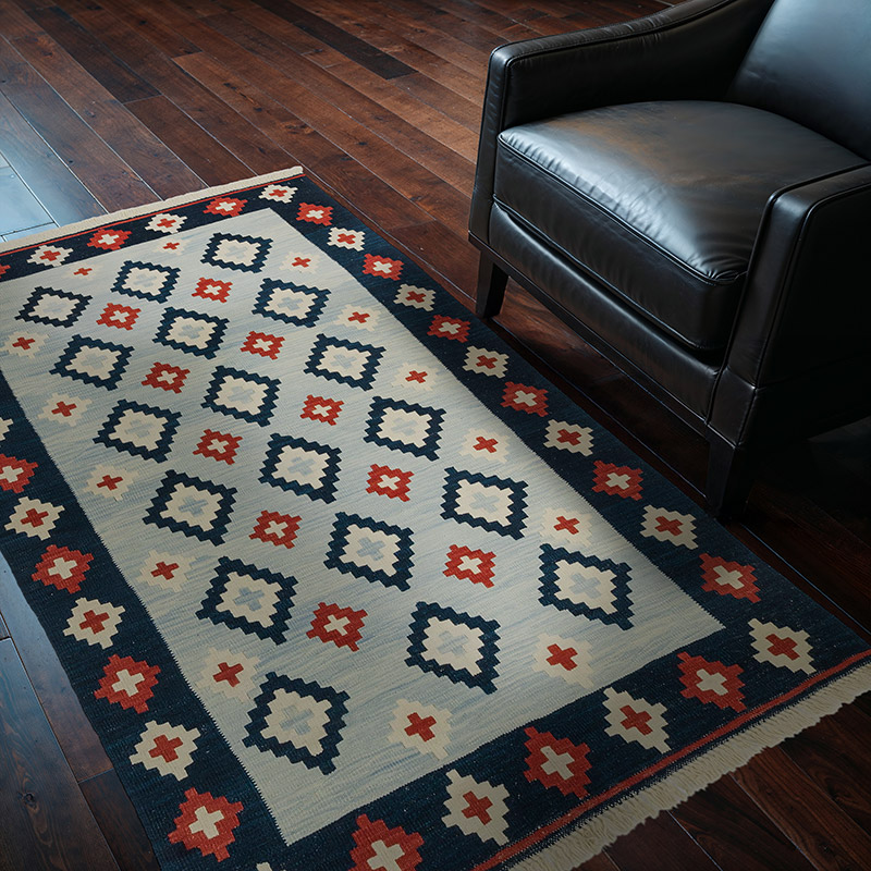 New Handwoven Turkish Kilim Rug - 4' 1" x 6' 2" (49" x 74") - K0033786