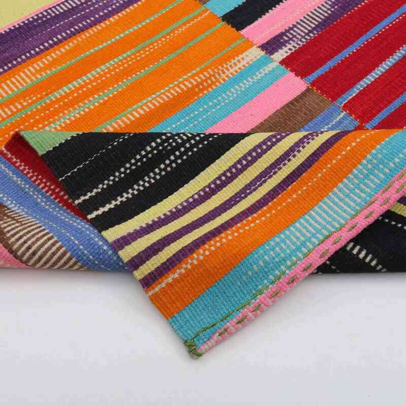Multicolor Neo Caspian Kilim Rug - 6' 10" x 9' 11" (82" x 119") - K0037034