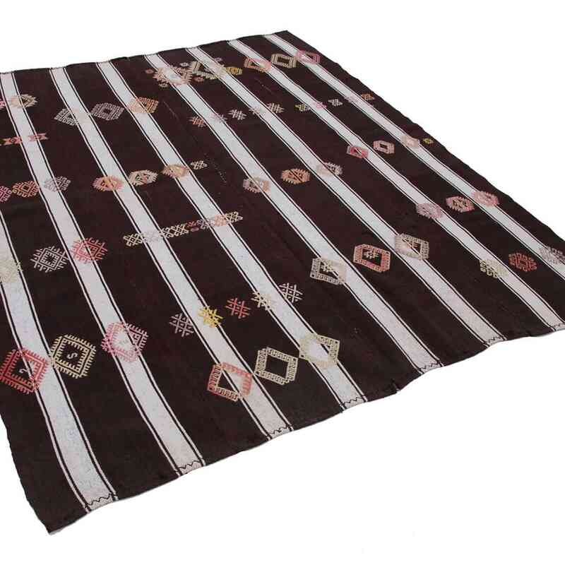 Vintage Anatolian Kilim Rug - 6' 11" x 8'  (83 in. x 96 in.) - K0037138