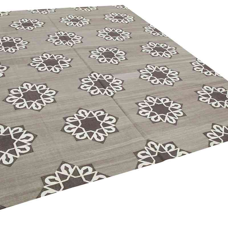 New Dhurrie Rug - 7' 10" x 9' 8" (94" x 116") - K0037515