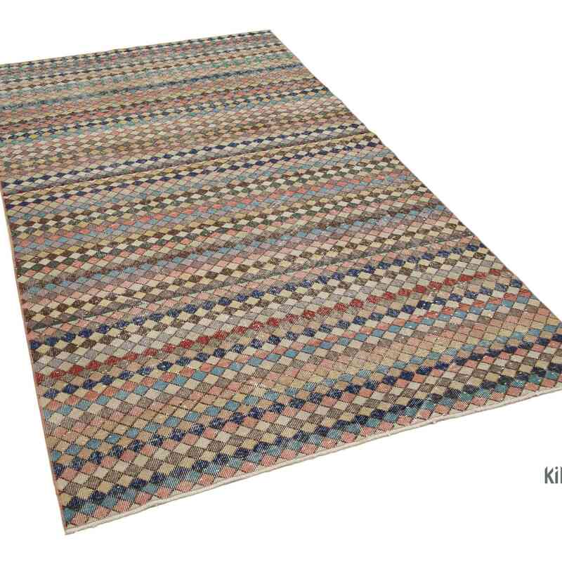 Vintage Turkish Hand-Knotted Rug - 4' 9" x 8' 10" (57 in. x 106 in.) - K0038042