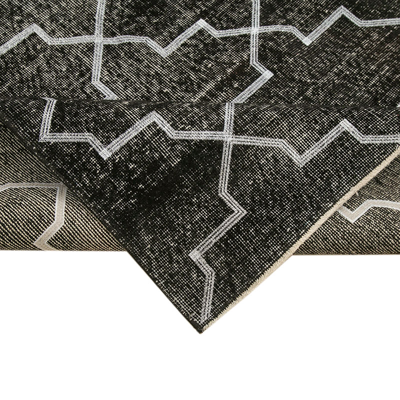Negro Alfombra Turca bordada sobre teñida vintage - 147 cm x 383 cm - K0038642