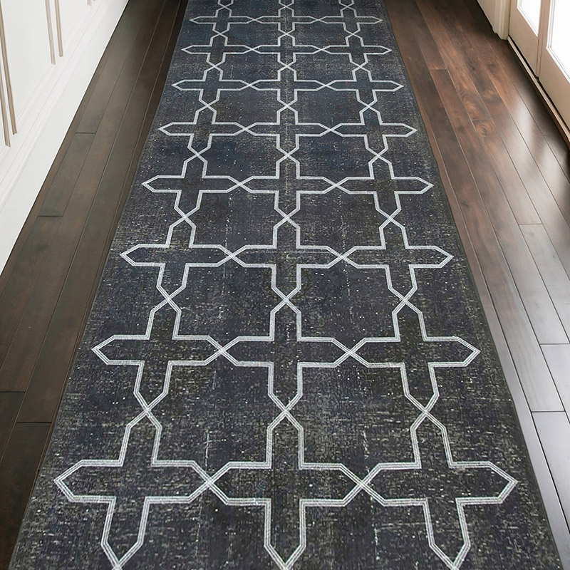 Siyah İşlemeli ve Boyalı El Dokuma Vintage Halı - 141 cm x 400 cm - K0038653