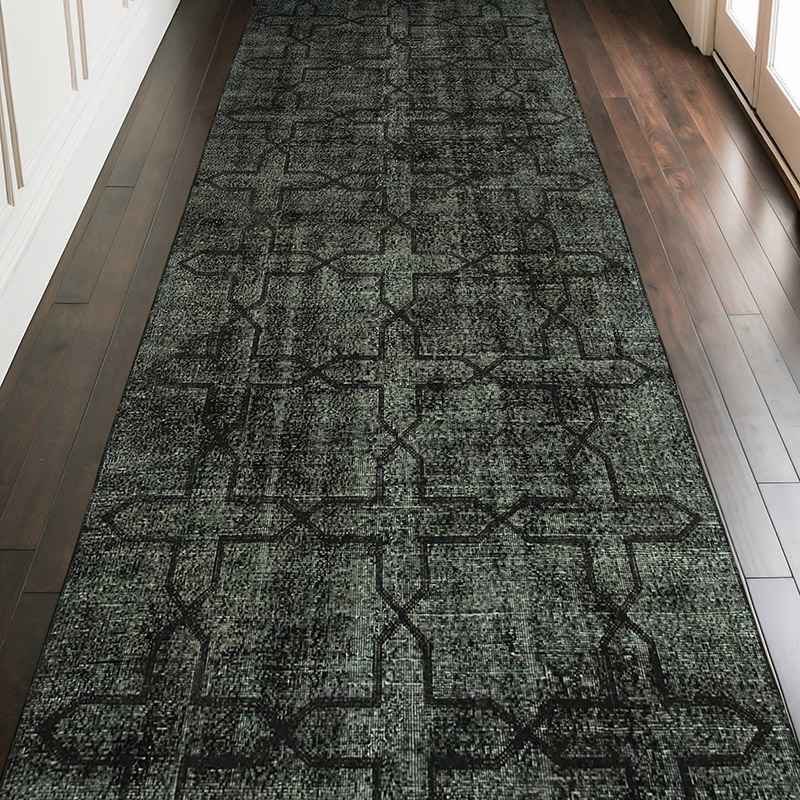 Siyah İşlemeli ve Boyalı El Dokuma Vintage Halı - 141 cm x 375 cm - K0038654