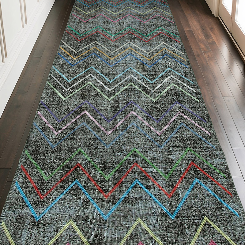 Siyah İşlemeli ve Boyalı El Dokuma Vintage Halı - 147 cm x 370 cm - K0038659