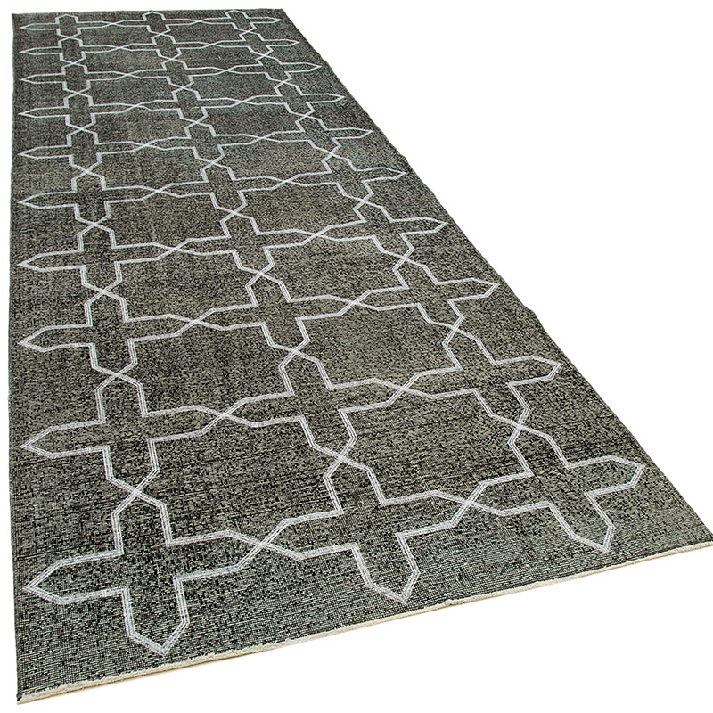 Negro Alfombra Turca bordada sobre teñida vintage - 140 cm x 408 cm - K0038660