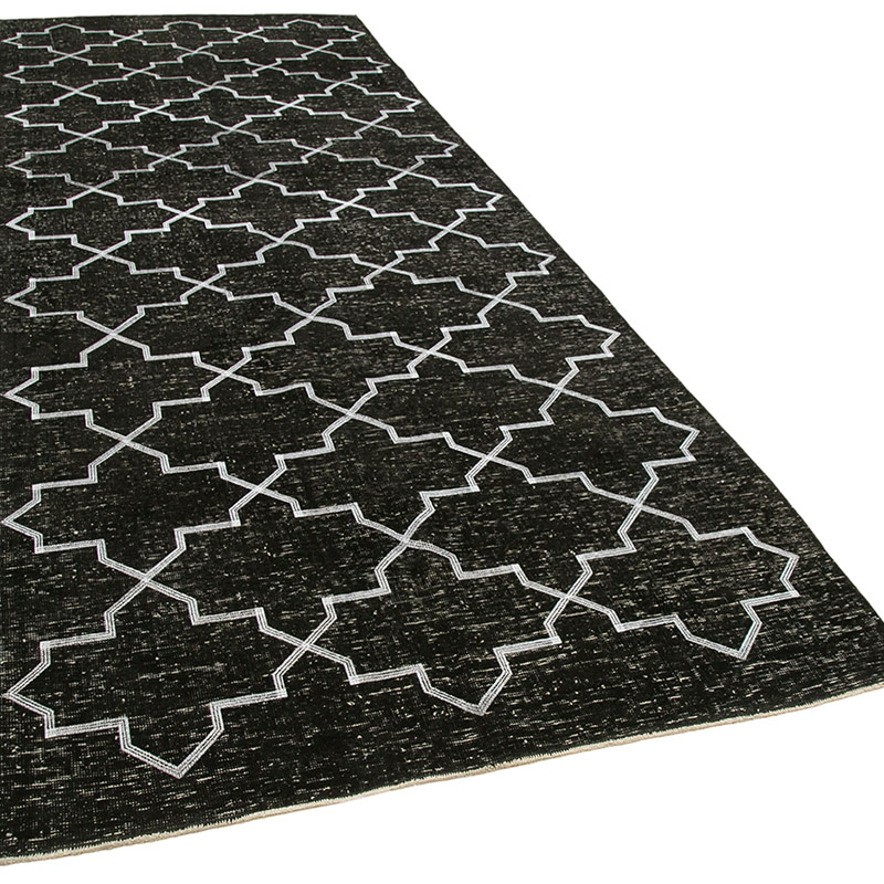 Black Embroidered Over-dyed Turkish Vintage Runner - 4' 10" x 12' 5" (58" x 149") - K0038689