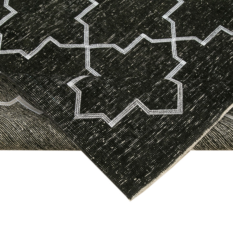 Black Embroidered Over-dyed Turkish Vintage Runner - 4' 10" x 12' 5" (58" x 149") - K0038689