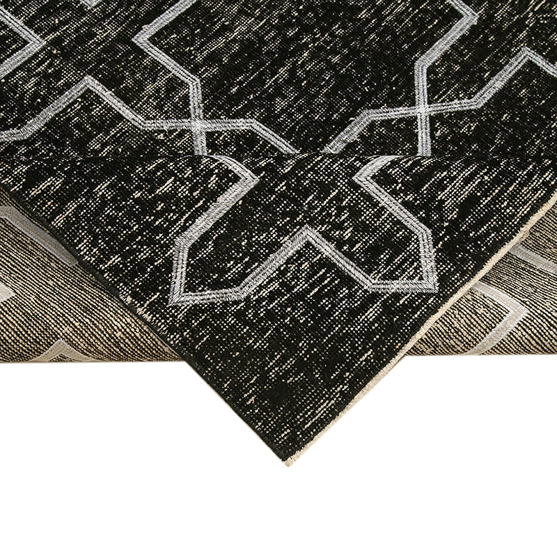 Negro Alfombra Turca bordada sobre teñida vintage - 139 cm x 384 cm - K0038690