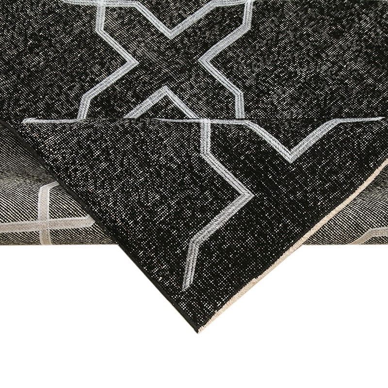 Negro Alfombra Turca bordada sobre teñida vintage - 143 cm x 393 cm - K0038706