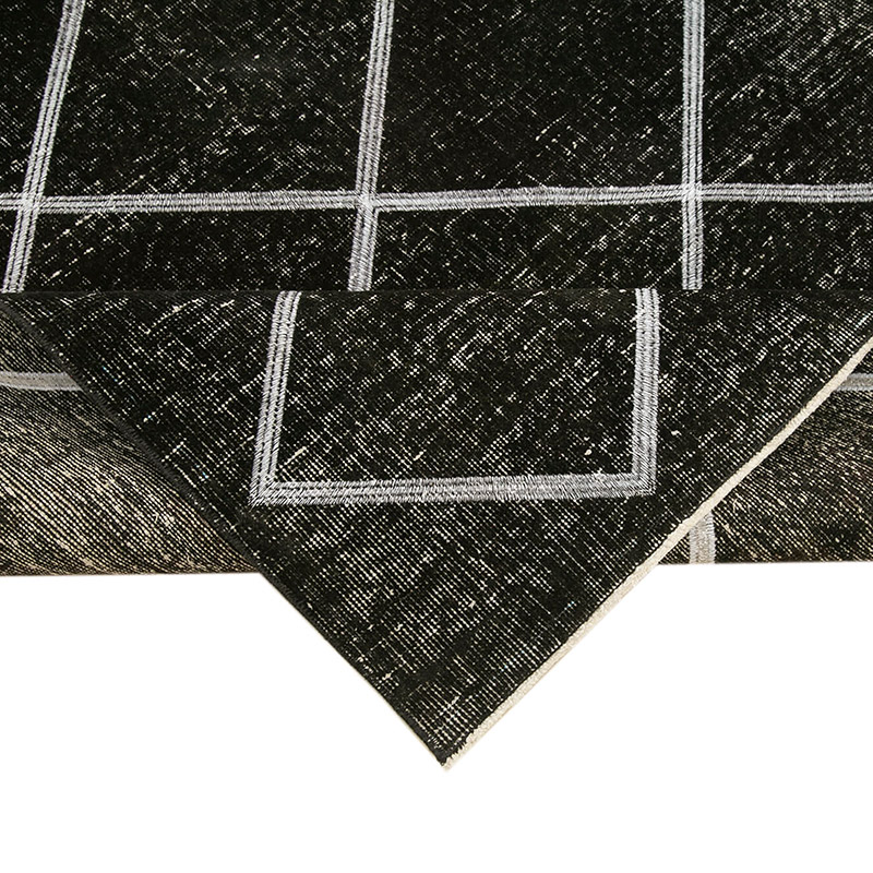 Negro Alfombra Turca bordada sobre teñida vintage - 141 cm x 344 cm - K0038712