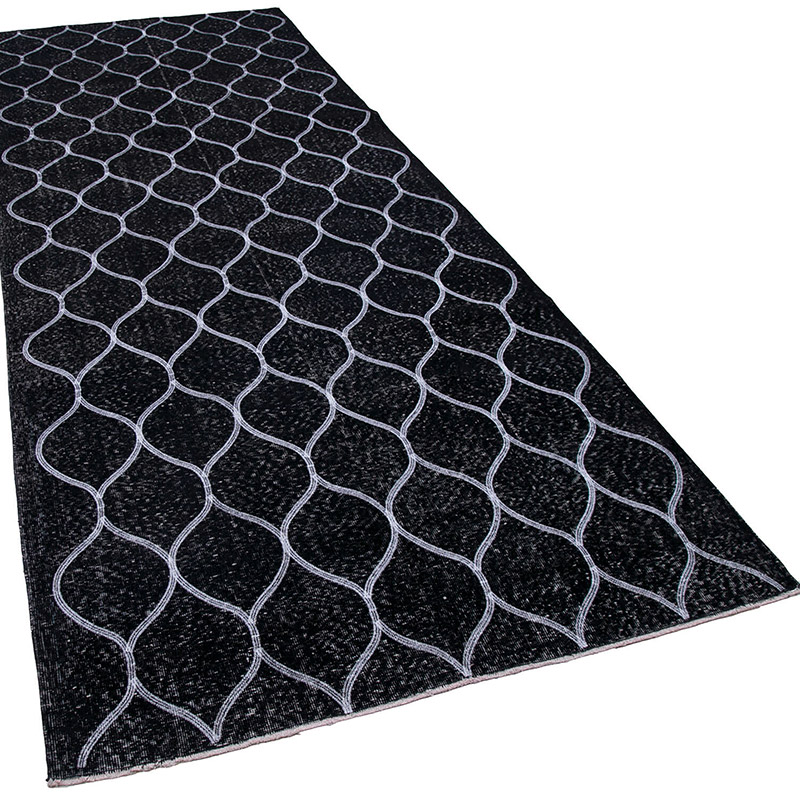 Siyah İşlemeli ve Boyalı El Dokuma Vintage Halı - 146 cm x 380 cm - K0038753