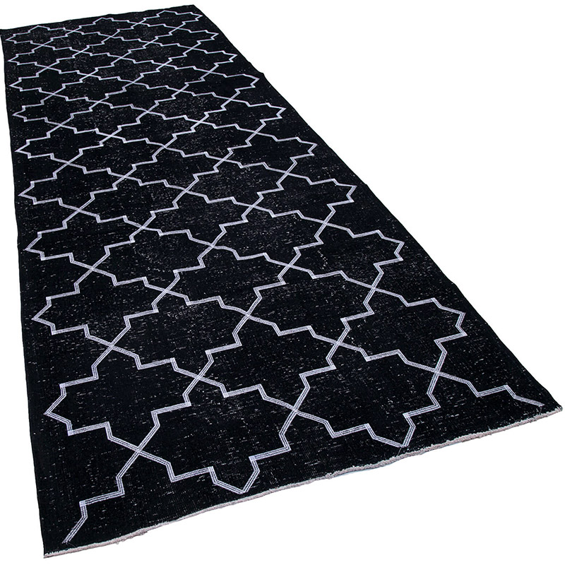 Negro Alfombra Turca bordada sobre teñida vintage - 143 cm x 386 cm - K0038755
