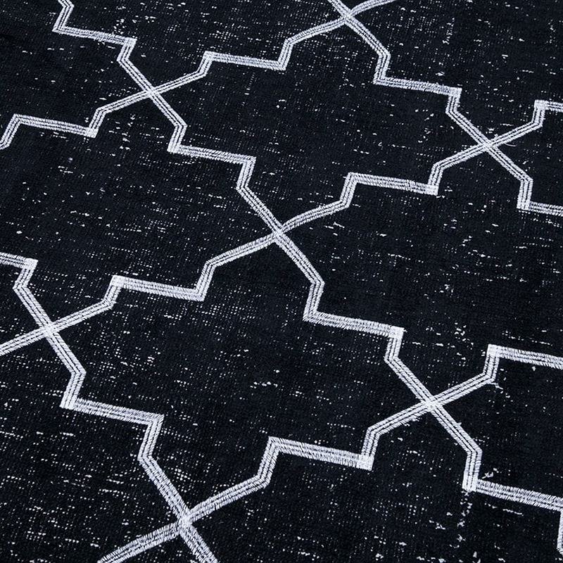 Negro Alfombra Turca bordada sobre teñida vintage - 143 cm x 386 cm - K0038755