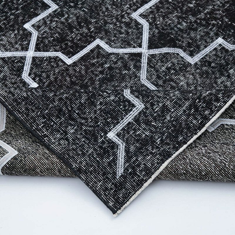 Negro Alfombra Turca bordada sobre teñida vintage - 146 cm x 375 cm - K0038771