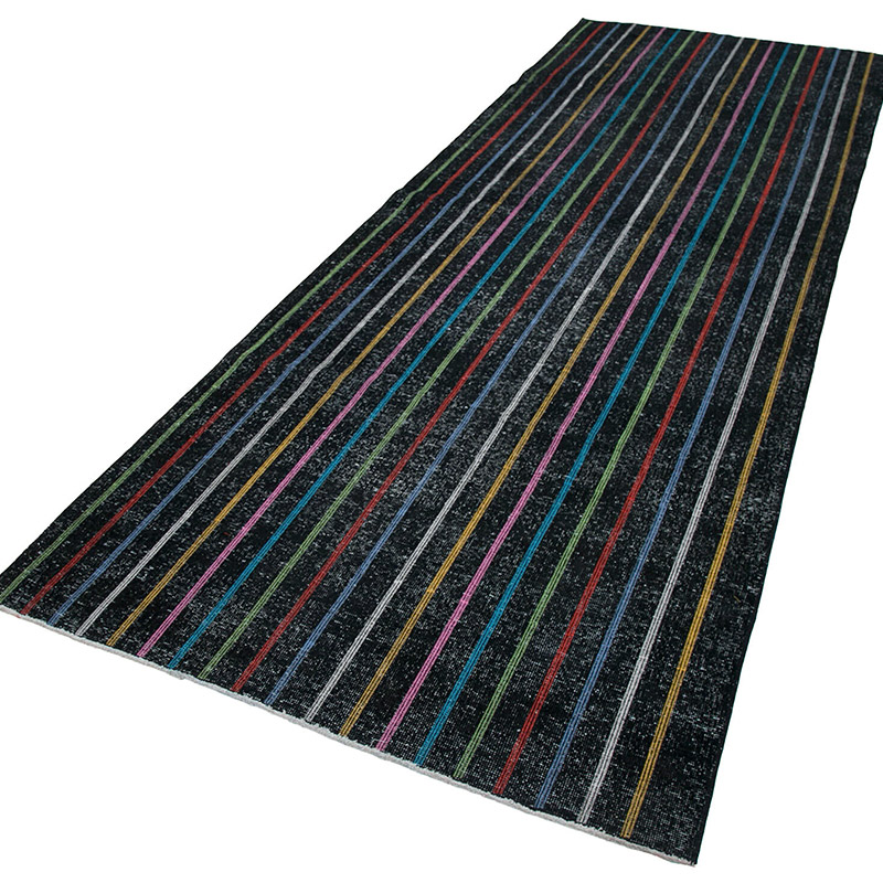 Negro Alfombra Turca bordada sobre teñida vintage - 141 cm x 398 cm - K0038791