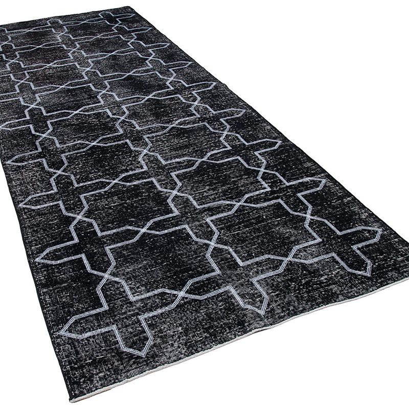 Negro Alfombra Turca bordada sobre teñida vintage - 148 cm x 371 cm - K0038798