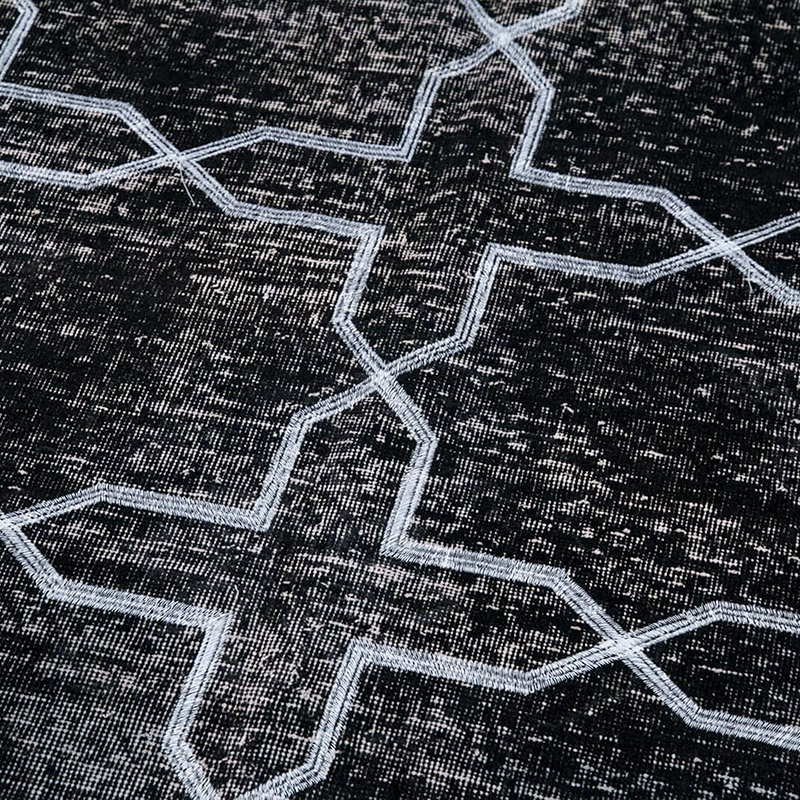 Negro Alfombra Turca bordada sobre teñida vintage - 148 cm x 371 cm - K0038798