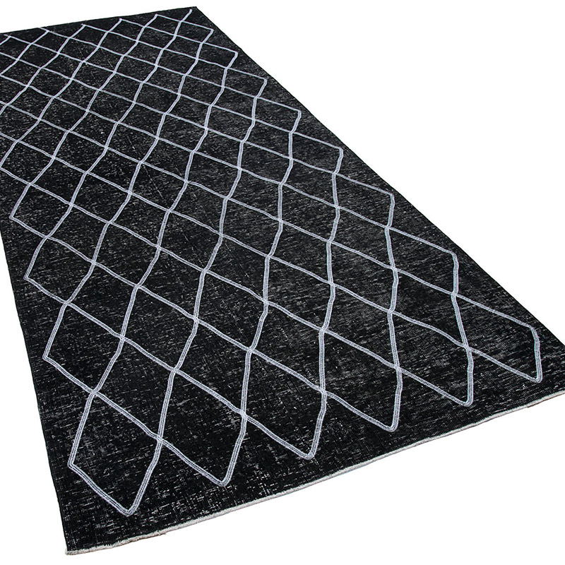 Negro Alfombra Turca bordada sobre teñida vintage - 145 cm x 350 cm - K0038808
