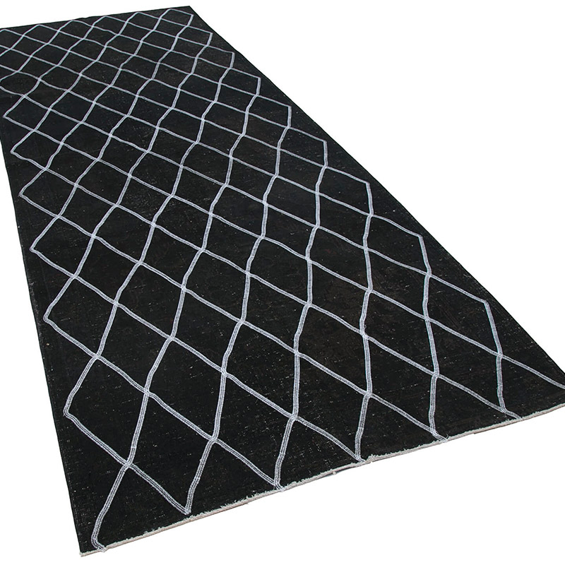 Negro Alfombra Turca bordada sobre teñida vintage - 148 cm x 382 cm - K0038809