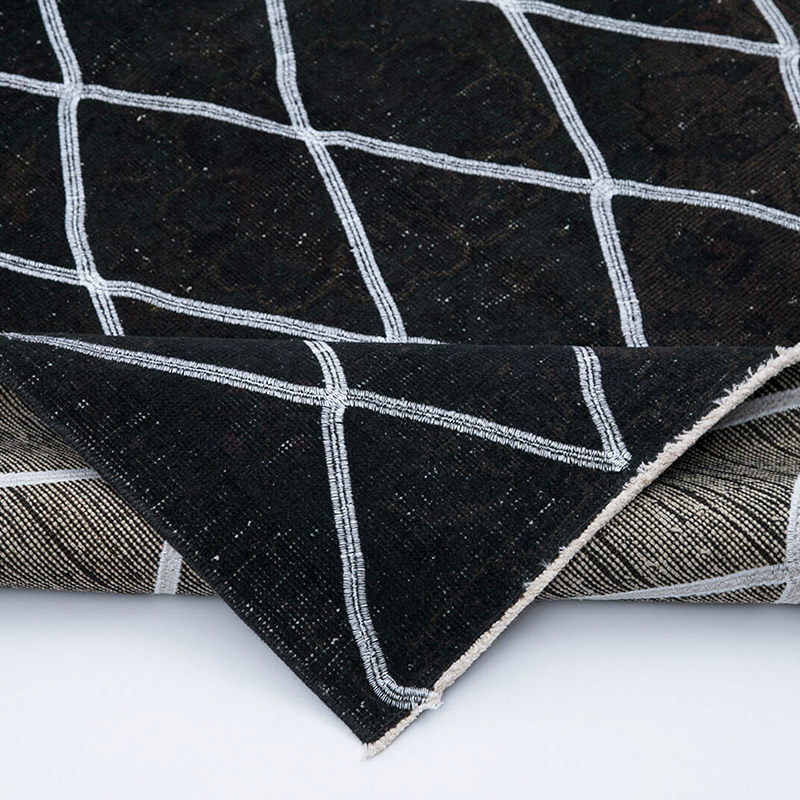 Negro Alfombra Turca bordada sobre teñida vintage - 148 cm x 382 cm - K0038809