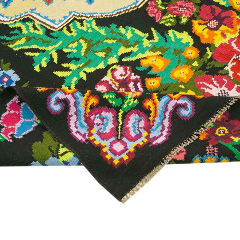 Multicolor Vintage Handwoven Moldovan Kilim Rug - 7' 5" x 9' 7" (89 in. x 115 in.) - K0038934