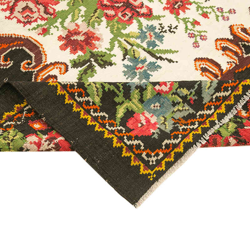 Vintage Handwoven Moldovan Kilim Rug - 6' 10" x 8' 10" (82" x 106") - K0038990