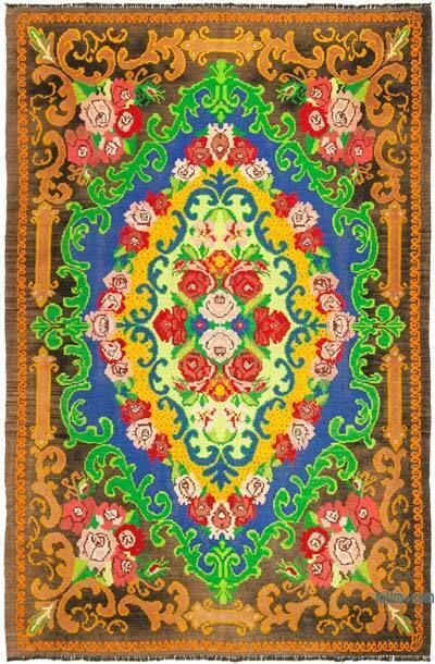 Vintage Handwoven Moldovan Kilim Rug - 6' 11" x 10' 3" (83 in. x 123 in.)