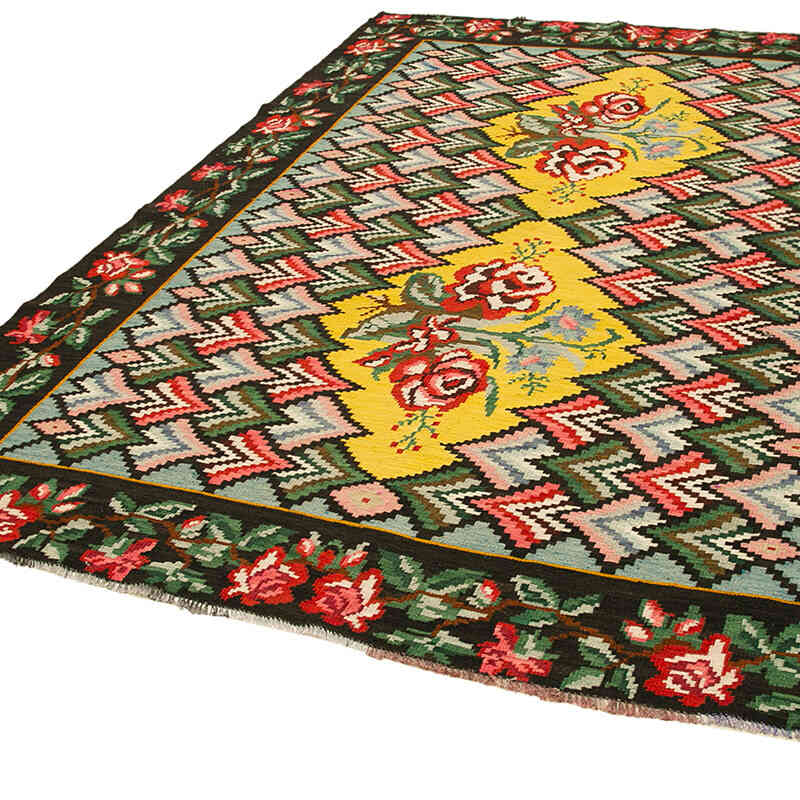 Vintage Handwoven Moldovan Kilim Rug - 6' 10" x 9' 3" (82" x 111") - K0039006