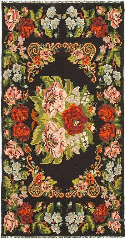 Vintage Handwoven Moldovan Kilim Rug - 5' 9" x 10' 6" (69 in. x 126 in.)