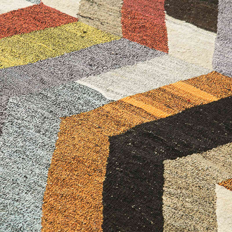 New Turkish Handwoven Kilim Rug - 5' 11" x 8'  (71" x 96") - K0039565