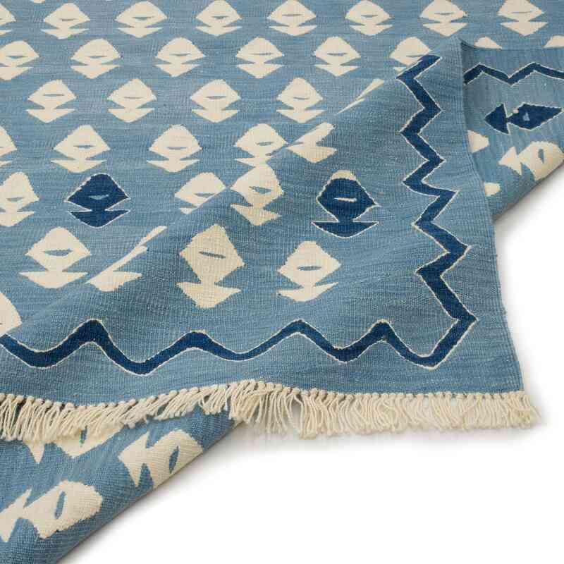 New Handwoven Turkish Kilim Rug - 10'  x 11'  (120" x 132") - K0040109