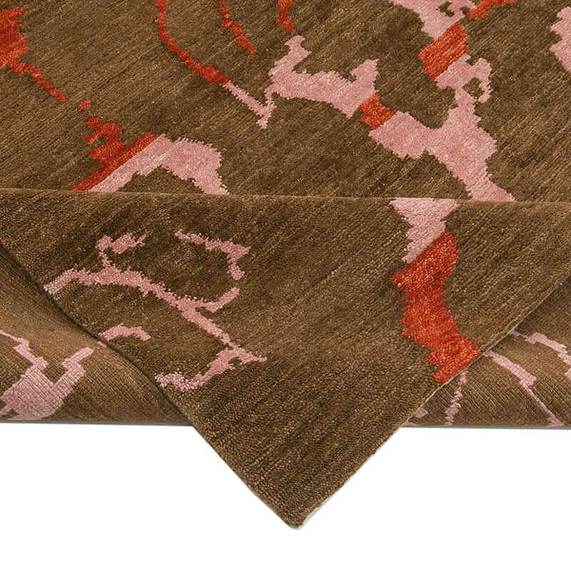 New Hand Knotted Wool Rug - 10'  x 13' 9" (120" x 165") - K0040677