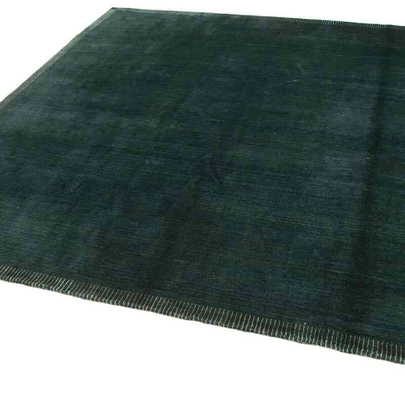 New Hand Knotted Wool Rug - 7' 10" x 7' 10" (94 in. x 94 in.) - K0040867