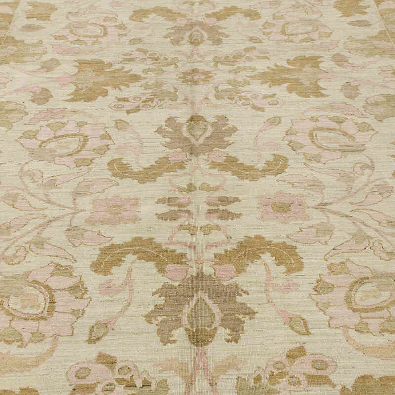 Yeni El Dokuma Uşak Halısı - 246 cm x 293 cm - K0040900