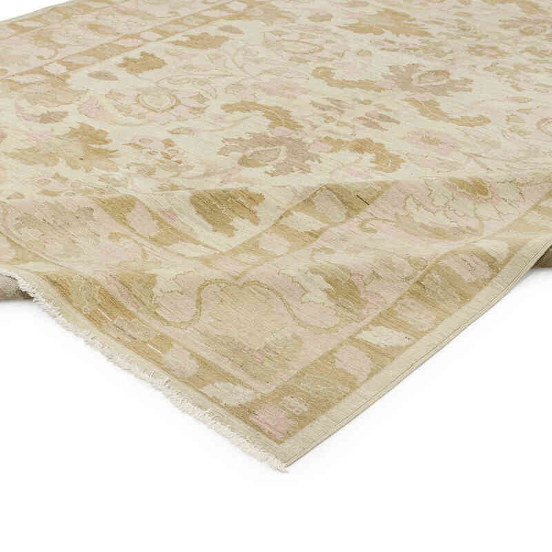 Yeni El Dokuma Uşak Halısı - 246 cm x 293 cm - K0040900
