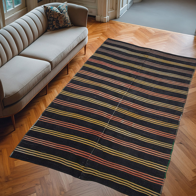 Vintage Anatolian Kilim Rug - 6' 6" x 10' 1" (78" x 121") - K0047875