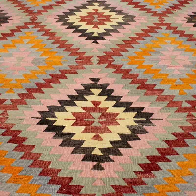 Vintage Afyon Kilim Rug - 6' 4" x 9' 4" (76" x 112") - K0050527