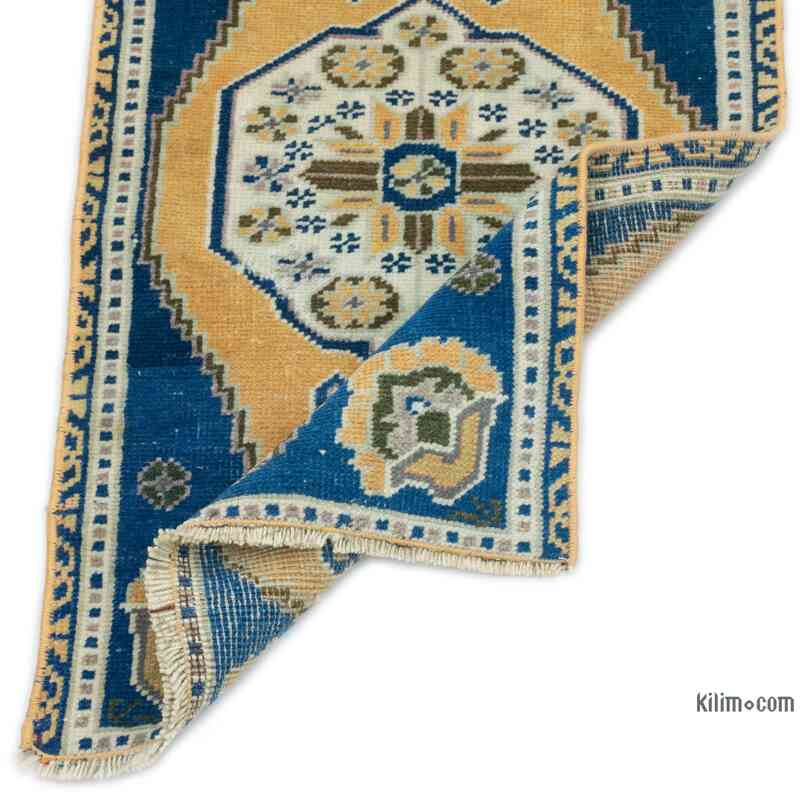 Vintage Turkish Hand-Knotted Rug - 1' 5" x 2' 8" (17" x 32") - K0054266