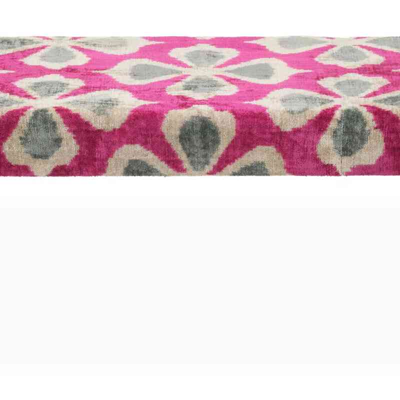 Bench Upholstered with Silk Velvet Ikat Fabric - K0054766