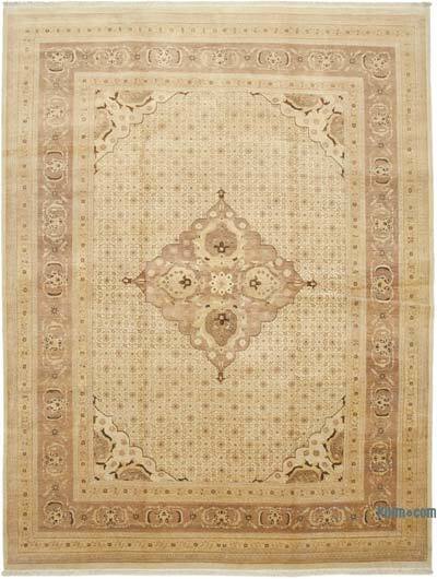 Yeni El Dokuma Uşak Halısı - 306 cm x 417 cm