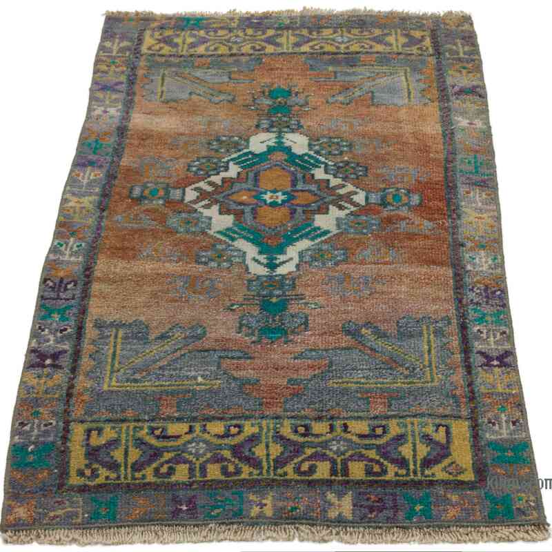 Vintage Turkish Hand-Knotted Rug - 1' 10" x 3' 6" (22 in. x 42 in.) - K0057709