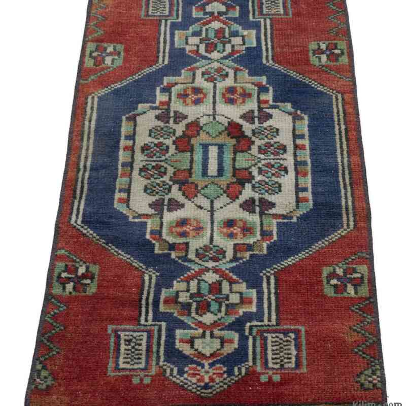 Vintage Turkish Hand-Knotted Rug - 1' 3" x 2' 9" (15 in. x 33 in.) - K0057722