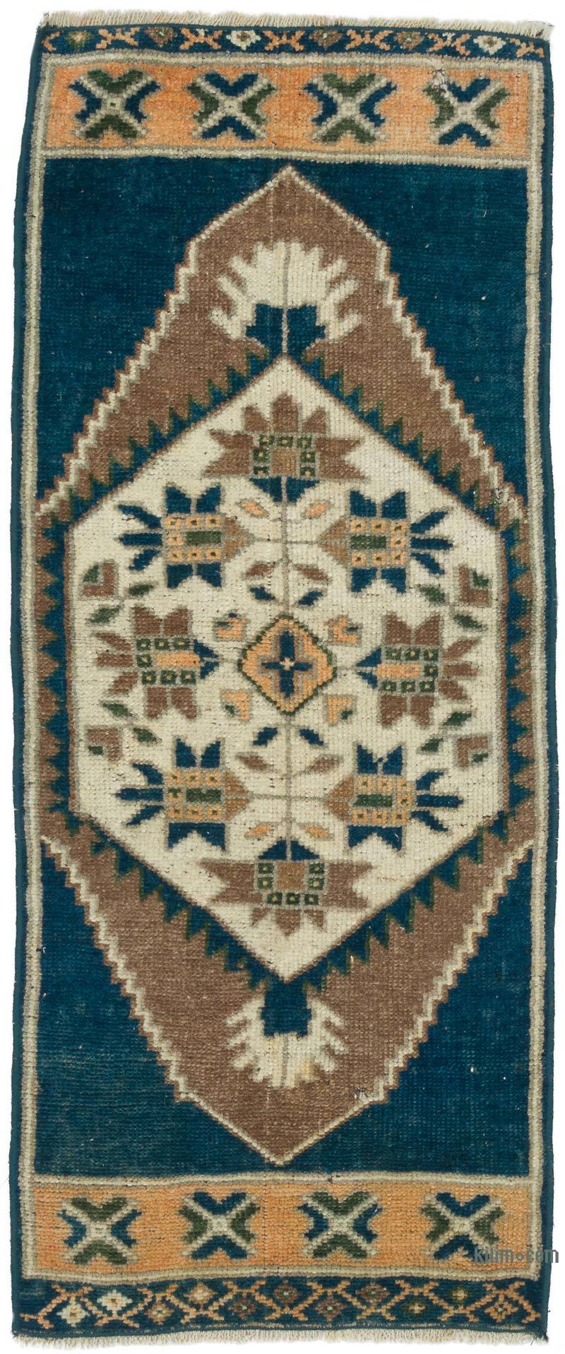 Vintage Turkish Hand-Knotted Rug - 1' 5" x 3' 4" (17 in. x 40 in.) - K0057734
