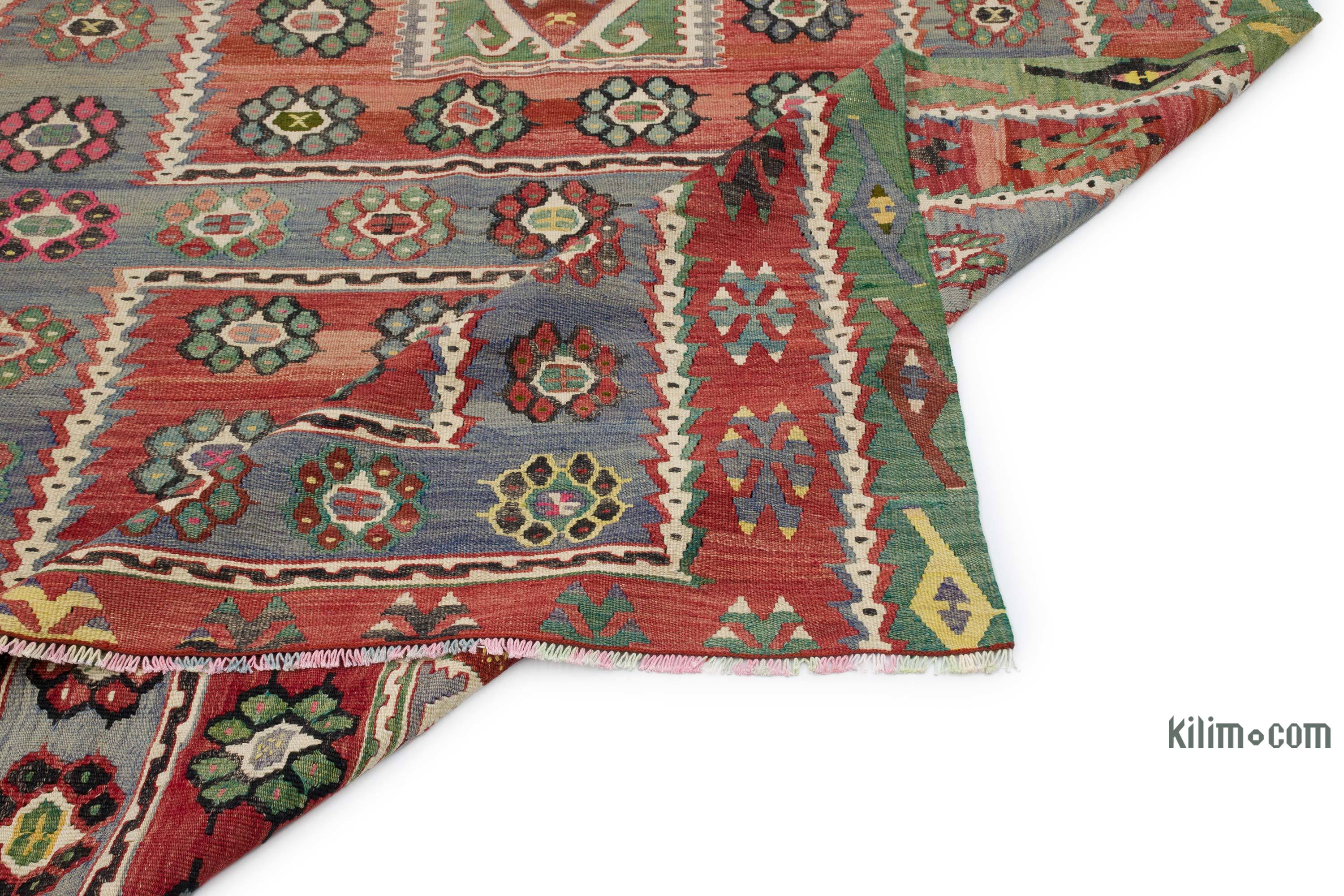 K0059200 Vintage Esme Kilim Rug 5' 9" x 10' 1" (69" x 121")