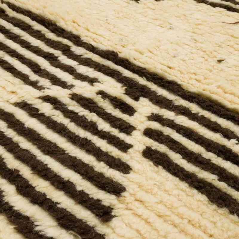 New Turkish Tulu Rug - 4' 4" x 6' 1" (52" x 73") - K0059502