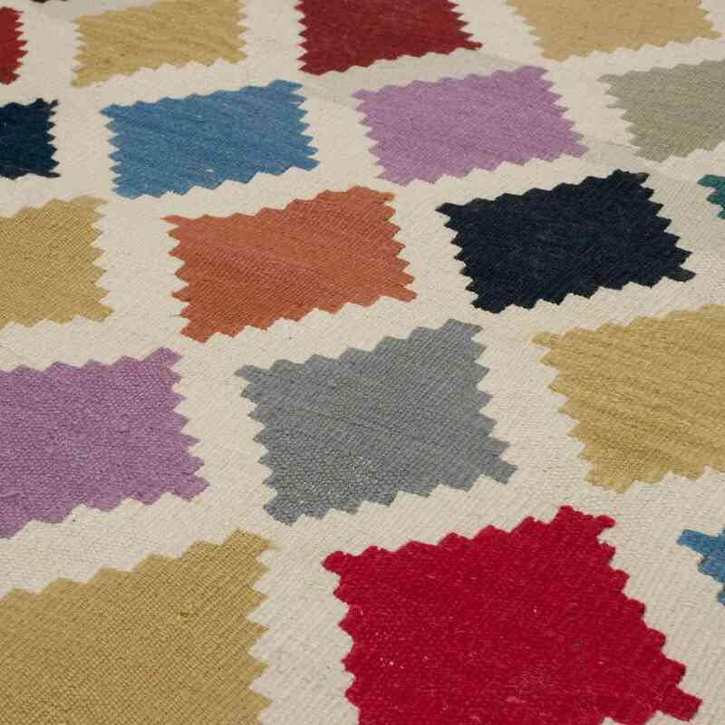 New Handwoven Turkish Kilim Rug - 5' 3" x 6' 11" (63" x 83") - K0059571