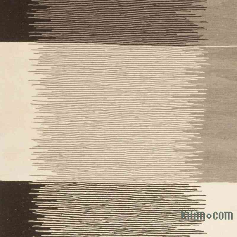 New Handwoven Turkish Kilim Rug - 7' 4" x 10' 4" (88" x 124") - K0059680